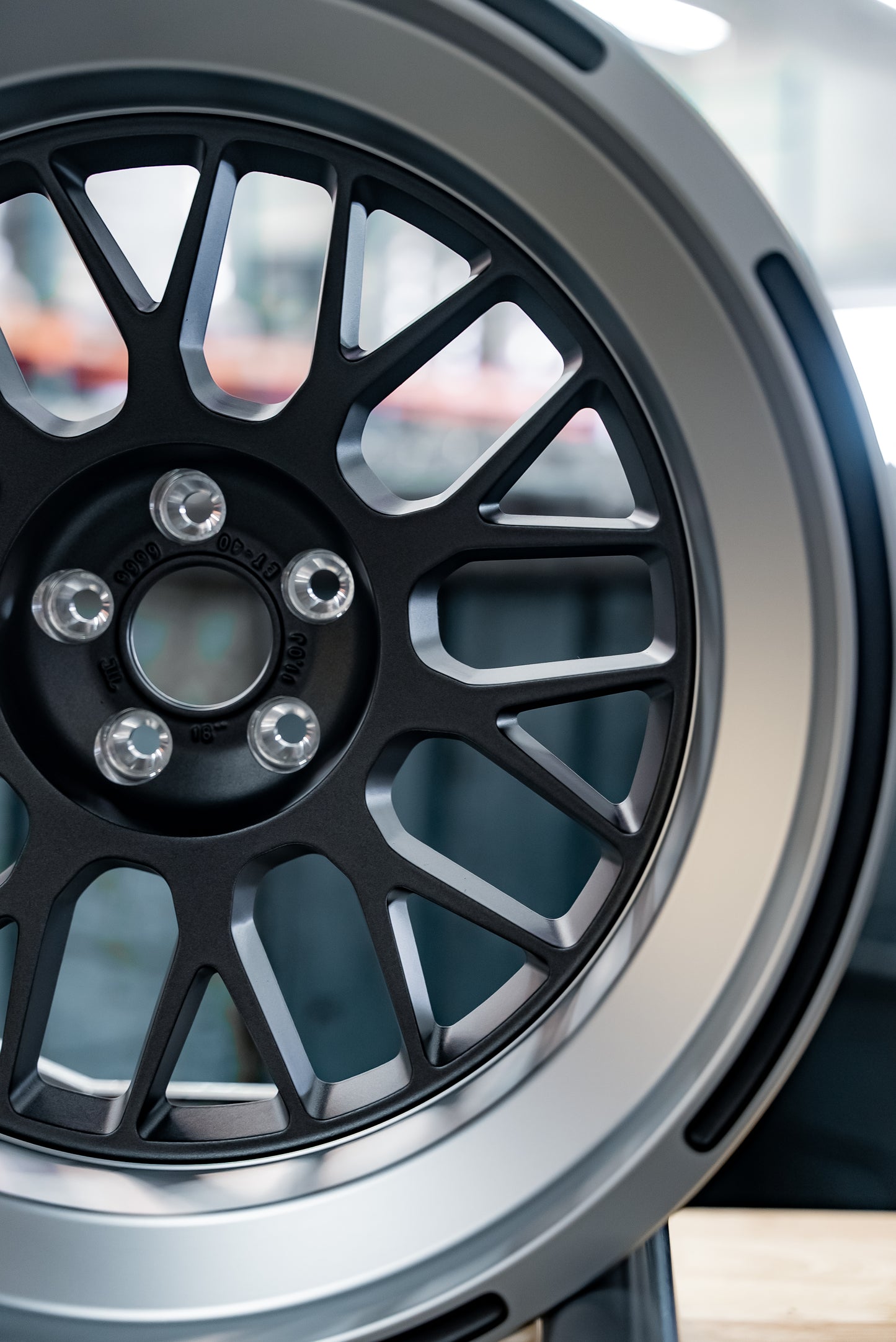 PANDEM RACING WHEEL 18inch 11J